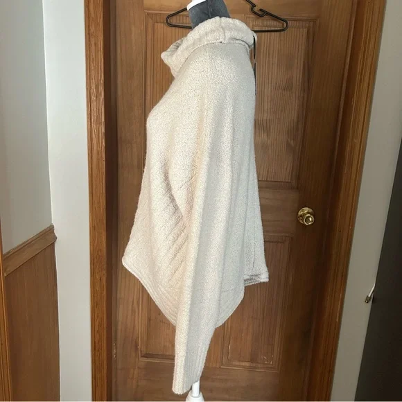 Simply Vera Vera Wang Cream Turtleneck Neck Sweater - Picture 2 of 8